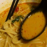 ほうきぼし+ - 辣油と芝麻醤と本格スパイス！