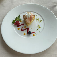 レオーネ・マルチアーノ - 桃のタルト