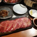 名物元町ホルモン串 ひなた屋 - 塩タン9？0円