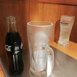 名物元町ホルモン串 ひなた屋 - コーラー250円、レモンハイ390円