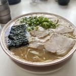 Isshinken - 大盛りラーメン