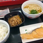 なか卯 - 紅鮭朝定食＋牛小鉢＋ハイカラうどん変更