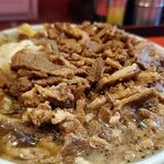 つけそば 丸長 - かなり濃い目のチャーシュー