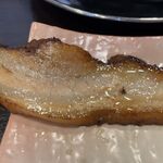 ラーメン いっとうや - ちゃーしゅう(1枚)200円脂が食欲を噴火させます