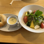 銀カフェ・リビングルーム - ベーグル&サラダ&スープ