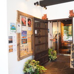 炭火焼きと羽釜ご飯 あいたか - 階段を5.6段上がって下さい。