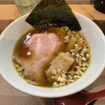 Menya Ishida - 鶏と煮干し(醤油)