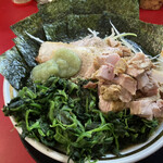 IEKEI KANSAI 王道家直系 我道家 - 本店仕様、普通、油多め、硬め、ほうれん草、海苔増し、白ネギ、まぶしトッピング