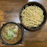 Ambishasu Hana - こく旨濃厚つけめん(並) 900円