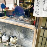 田代 - このライブキッチンが人気の秘訣⁈