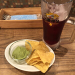 ロティー チキン アンド ジャッキー タコス - ぶどうハイボール