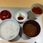 丸の内一丁目 しち十二候 - 