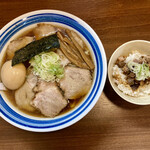 Shinasoba Ibuki - 味玉支那そば(大・太麺・こってり)＋チャーシュー(4枚)トッピング、チャーシューご飯(小)