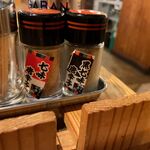 Nibo Shi Chuuka Ra-Men Hachi - 卓上調味料七味2種