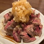 Sakaba Sutando Nyu-Tsurumatsu - 肉の鬼山レアステーキ
