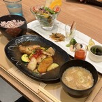 Yasai To Gohan Uluru - 黒メヌケとお野菜のさっぱりみぞれ煮