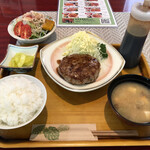 焼肉豆腐料理かおり - 蓼科牛合挽ハンバーグ定食