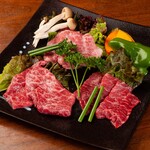 和牛炭火焼肉 よつば亭 - 特選3種盛り合わせ