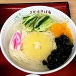 さか本そば店 - パイナップル・わかめ・みかん・胡瓜・鳴門
