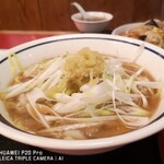 手打ラーメン 珍来 - 青唐辛子香る肉おろしそば