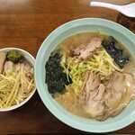 ラーメンショップ - ネギチャーシュー丼・セロリチャーシュー