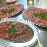 ツラとキモ 炭火焼肉 いわしげ - 