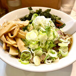 らぁめん ほりうち - チャーシューらぁめん（大盛　250g）、メンマ、のり、ネギ