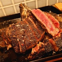 アカミヤコウシ - 宮崎県産交雑種雌リブアイ75日熟成1,110グラム(骨アリ)