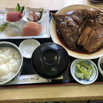 Itakomaru - 刺身＋カジキあら煮　1,700円