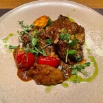 オステリア オルト - 月の輪熊の赤ワイン煮込み