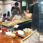 若葉 - カウンター前には、