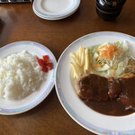 レストハウス ヨシヤマ - ハンバーグ&コロッケ定食