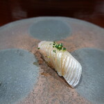 鮨匠 のむら - 縞鯵(鹿児島県開聞岳沖産、1.5kg)