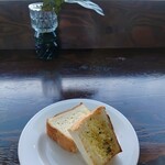 Grand cafe SEA BREEZE 1976 - ガーリックトースト