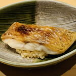 鮨 由う - ・長崎県対馬産のどぐろ 紅瞳の小丼