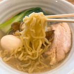 Ramen Tsuki No To Kage - あさり潮ラーメンの麺