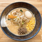 らーめん月の兎影 - 白みそとんこつラーメン