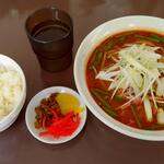 中華そば 香 - 激辛 台湾ラーメン (税込)800円 (2022.08.27)