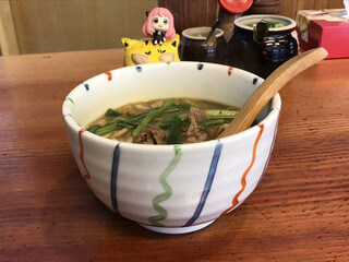 龍 - 国産牛スープカレーうどん小　650円(税込)　※横からも