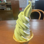 茶のまるいち園 - ミックスソフトクリーム　350円