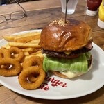 REDS’ BURGER STORE - 