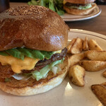 CRITTERS BURGER - 