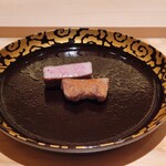 江戸焼肉 - 神のタン元厚切り