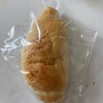 ブリアン 平野店 - 木の芽だき塩パン