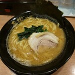 横浜家系ラーメン春樹 - 