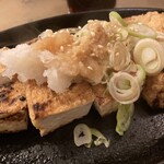 さか本 そば店 - 厚揚げを焼いたもの