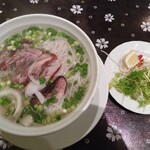 ベトナム料理 ベトクアン柏店 - 炭火焼き鴨のビーフン1200円(2022.8.15)