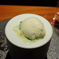 TACUBO - モッツァレラとオリーブオイル