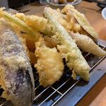 ヤマヤ鮮魚店 弥平 - 三浦の野菜てんぷら盛り