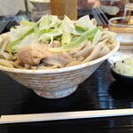 角萬 - 温かい肉南そば大盛り